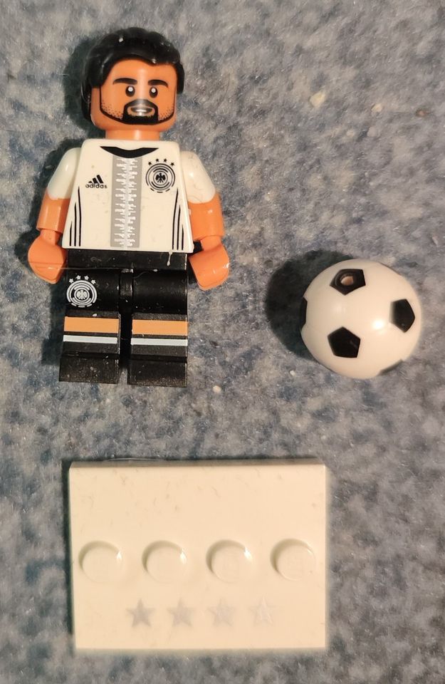 Lego DFB Fussball Figur Deutschland 71014 Sami Khedira in Recklinghausen