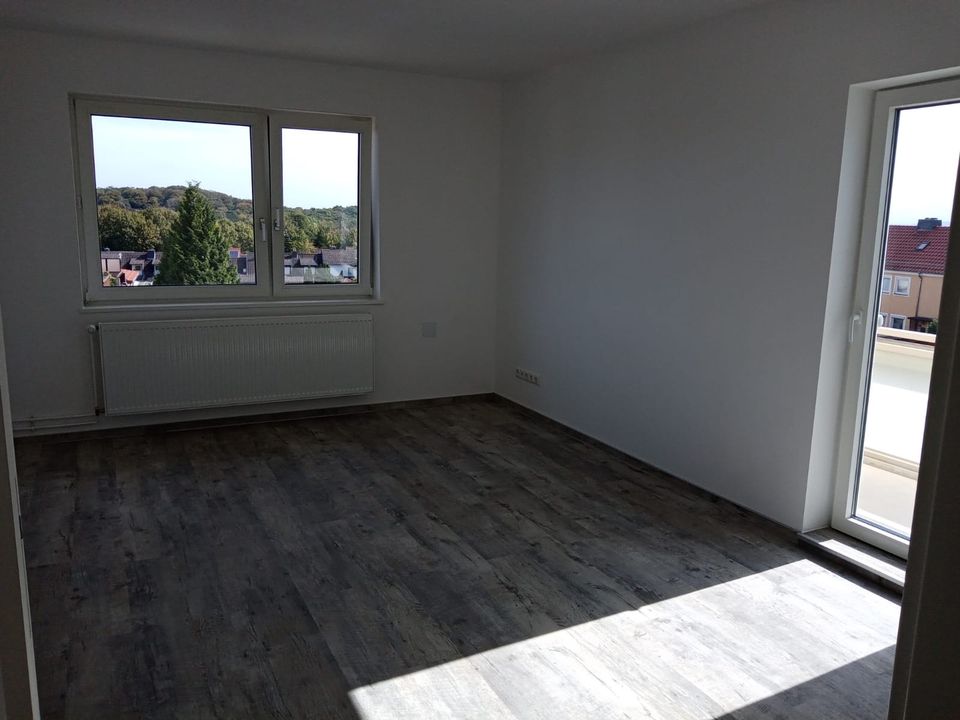 Vermietete 3 Zi. Wohnung, Erstbezug mit Balkon - Erbpacht in Salzgitter