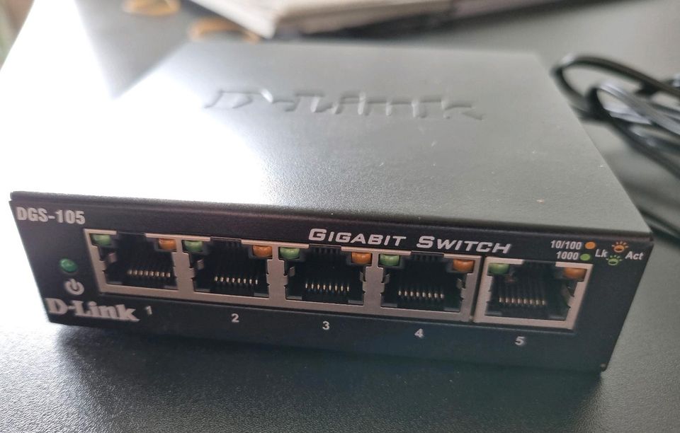 D-Link GB Switch 5 Port DGS-105 in Hamburg