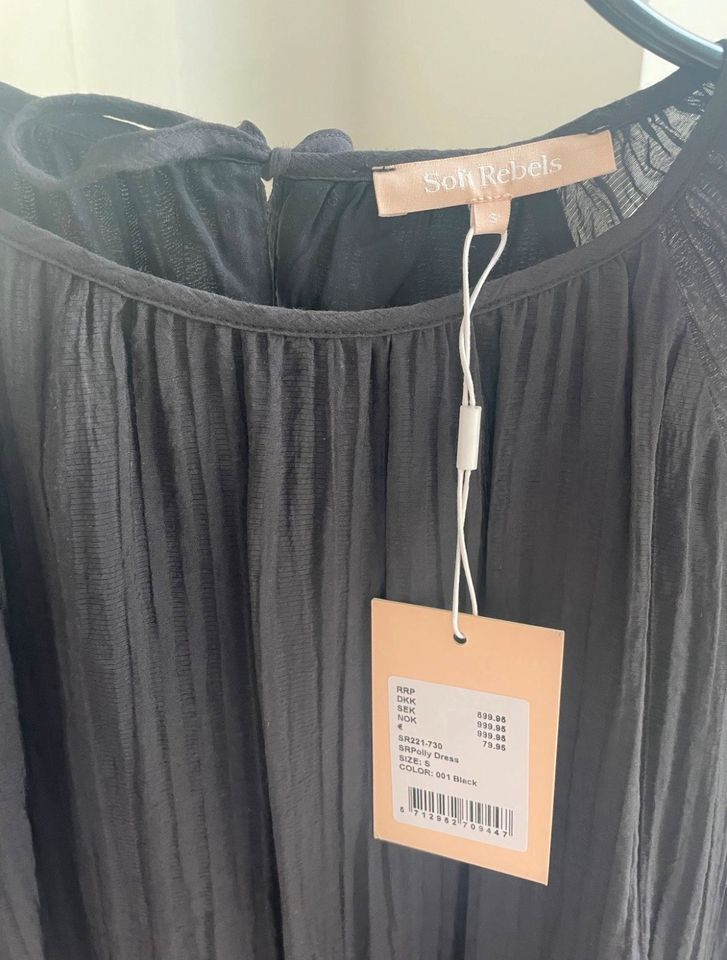 Kleid schwarz Soft Rebells Größe S in Essen