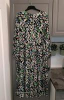 Neues Blumenkleid von H&M, Größe 40/42 Wuppertal - Heckinghausen Vorschau