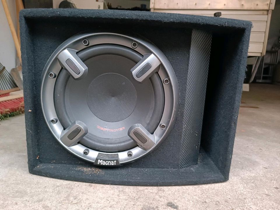 Magnat Subwoofer in Bad Karlshafen