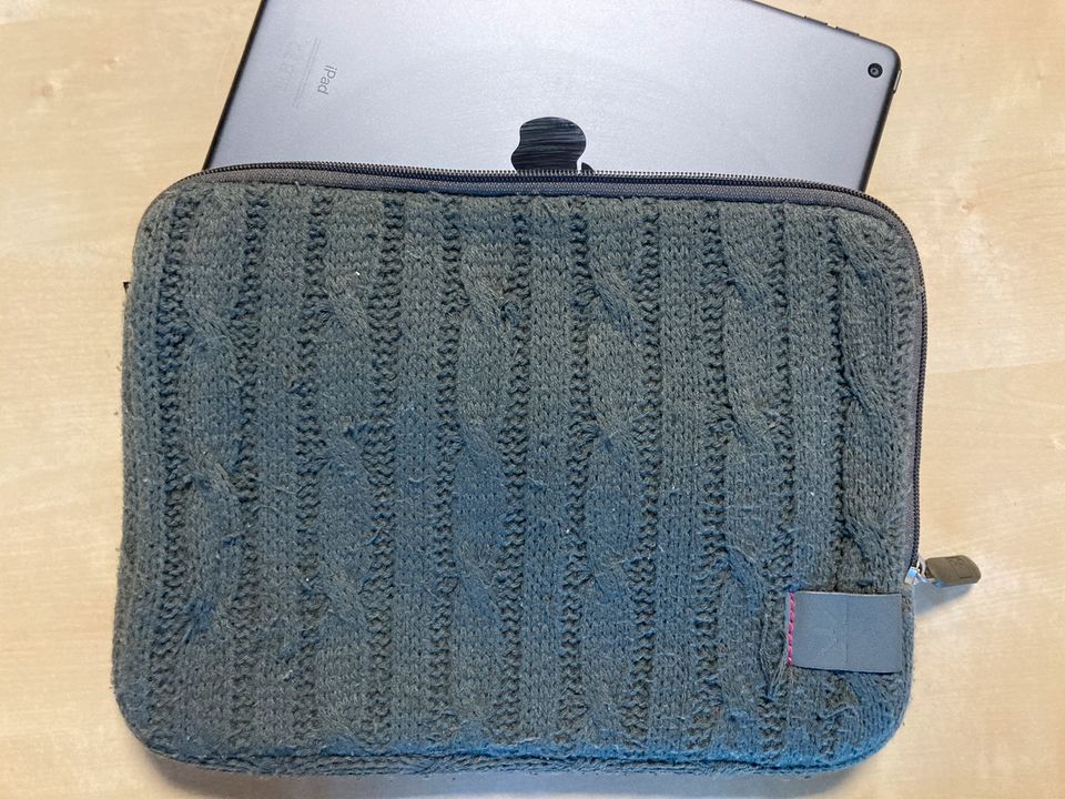 Schutzhülle Sleeve für iPad Tablets Notebooks 10.1“ Case Tasche in Biebergemünd