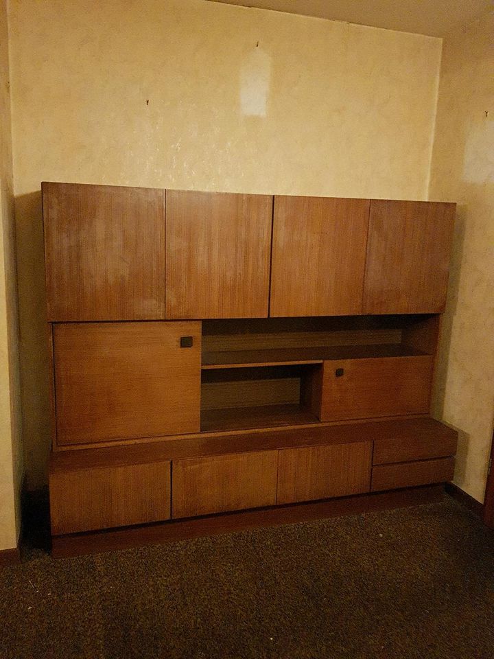 Retro 70er Jahre Wohnzimmer Schrank Wohnwand Schrankwand Jugend in Sehnde