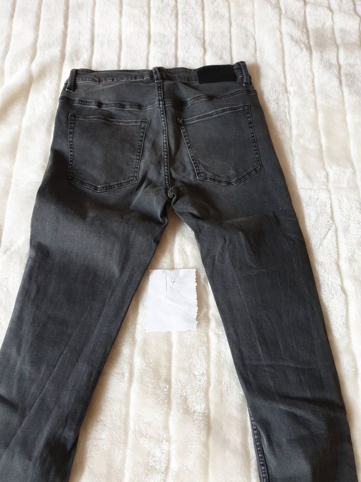 Jeans H & M super Stretch grau Gr. 170 USA 14 Years in Schopfheim
