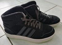 Schuhe / Sneaker von Adidas in Größe 40 Baden-Württemberg - Karlsruhe Vorschau