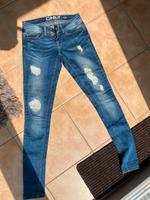 Only Jeans, 26/34, Modell coral - mit Löchern + Flicken Nordrhein-Westfalen - Bocholt Vorschau