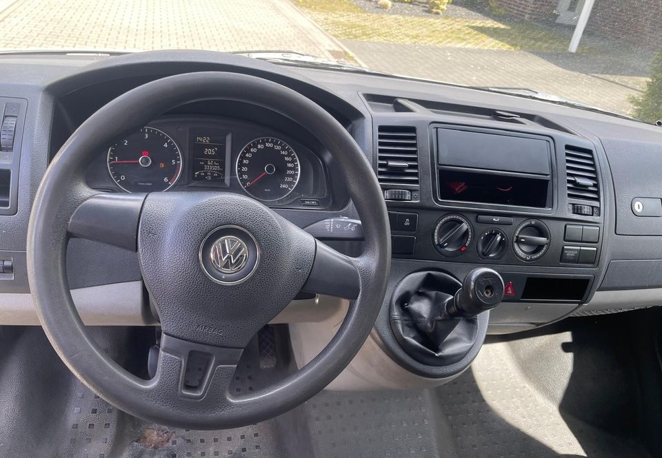 VW T5 Transporter 2.0 TDI lang TÜV in Stavern