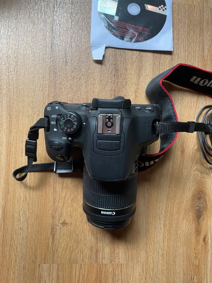 Kamera Canon EOS 700D Kit 18-55 mm Objektiv +Tasche, Stativ) in Köln