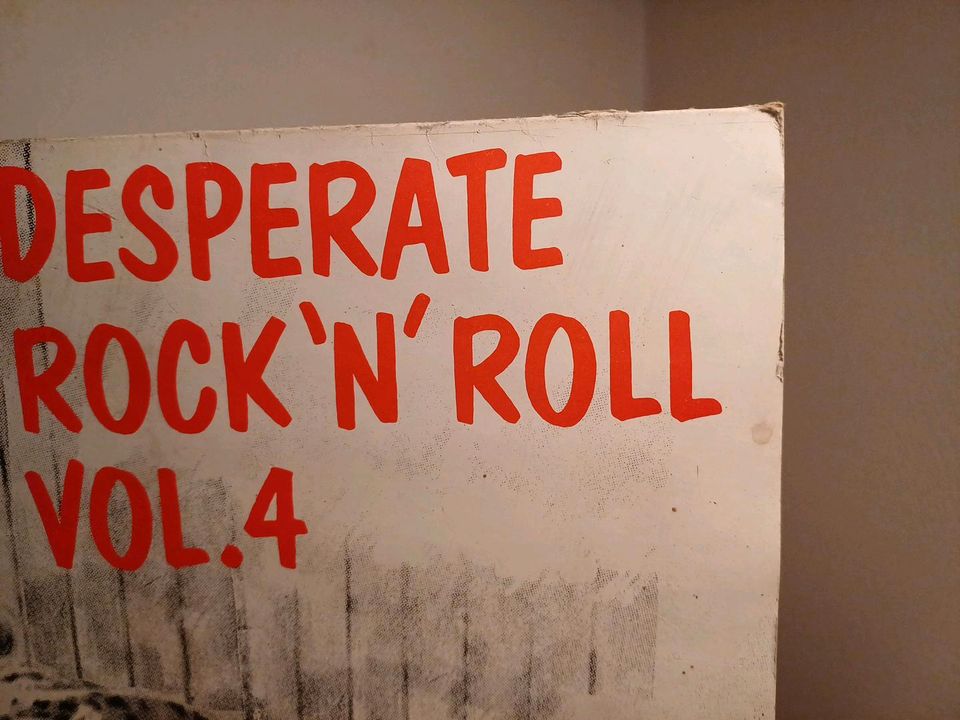 Desperate Rock'N'Roll Vol.4 - Vinyl LP Compilation in Deggendorf