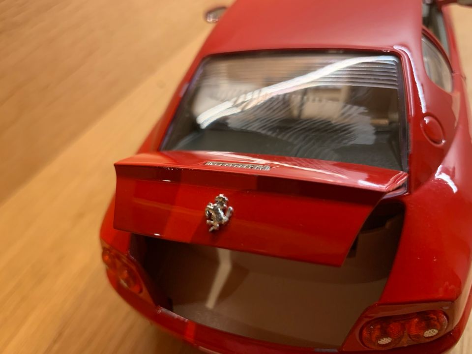 Ferrari 356 GT (1992) 1:18 Burago unbespielt Sammlerstück bburago in Burghausen