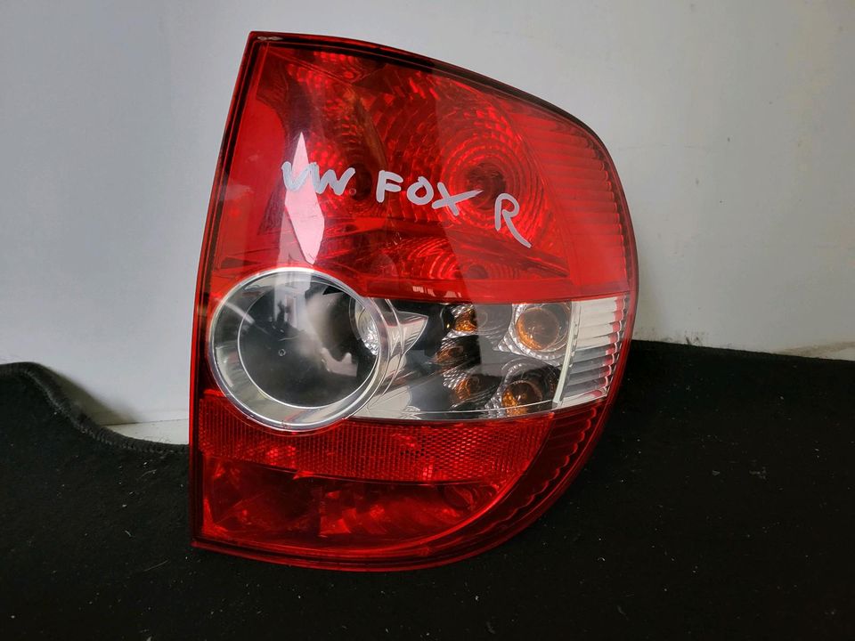 VW Fox Rückleuchte links rechts Außenspiegel Spiegel links in Hamburg
