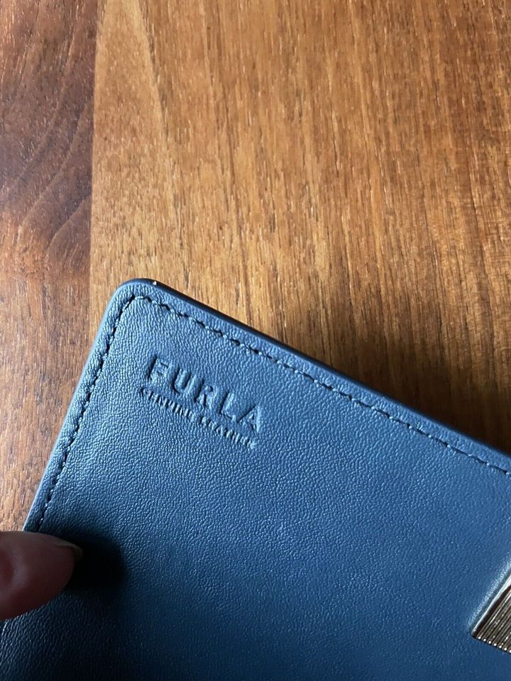 Furla Portemonnaie Rindleder blau, Neu Preis 188 Euro in Kirchheim bei München