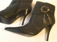 Stiefel,Stiefelette,highHeels,Gr.39,schwarz,Ketten+Nieten+Schalle Brandenburg - Beelitz Vorschau