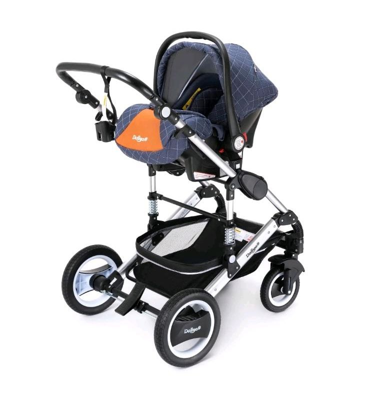 Kinderwagen Travel System von Daliya® in Eisleben