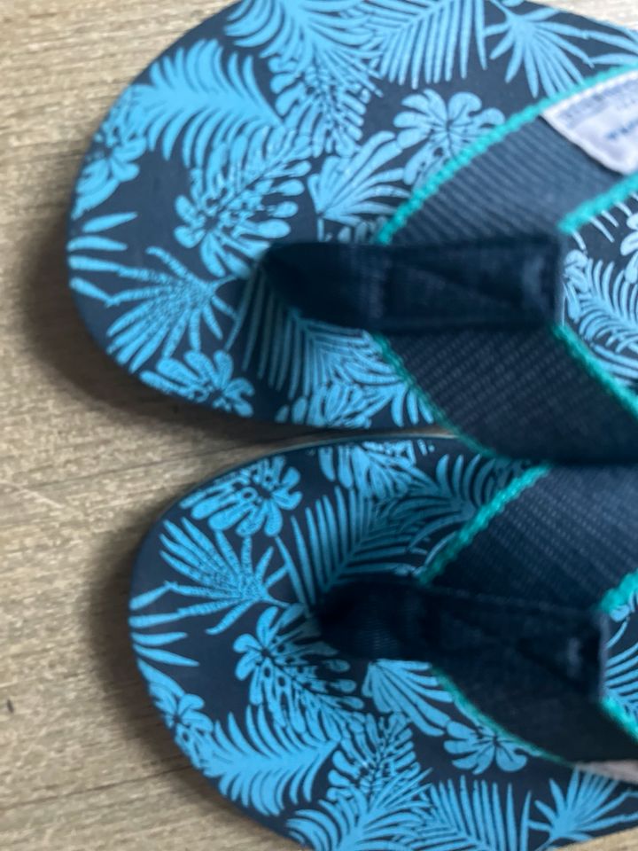 Pepe Jeans Flip Flops Größe 35 TOP in Bremen