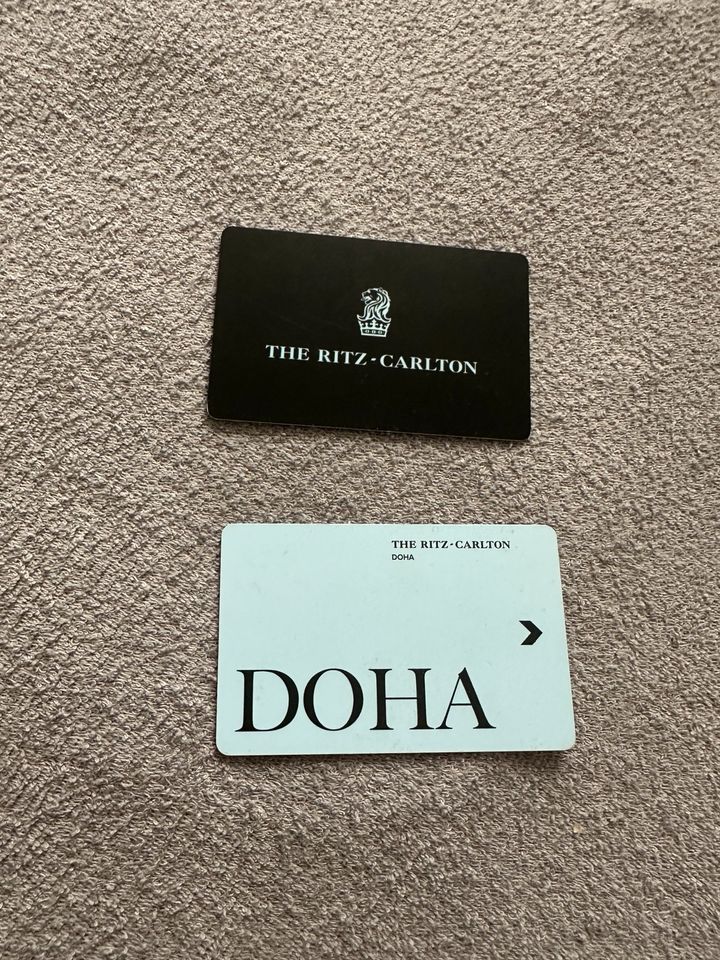 Ritz Carlton Doha/Qatar 2x Schlüsselkarten/Keycards in Offenbach