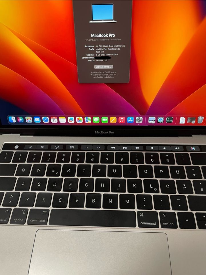 MacBook Pro 2019 mit Touchbar in Schwerte