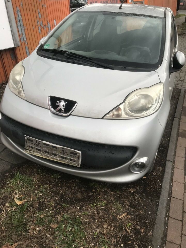 Peugeot 107 Scheinwerfer Rücklichter Alufelgen in Duisburg