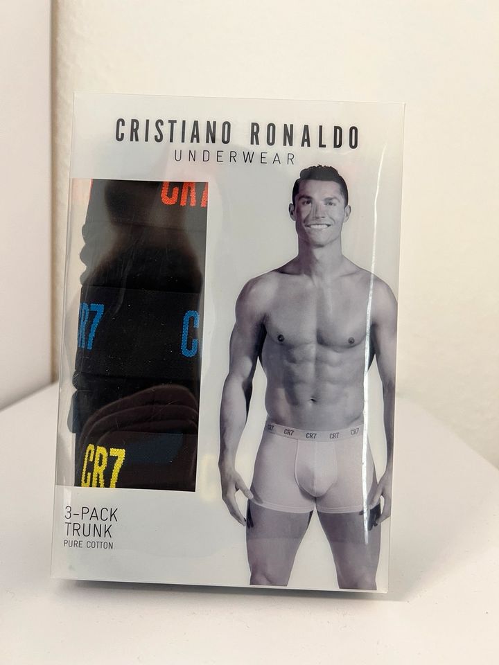 Christiano Ronaldo 3er Set Trunks Boxershorts S Neu in Berlin