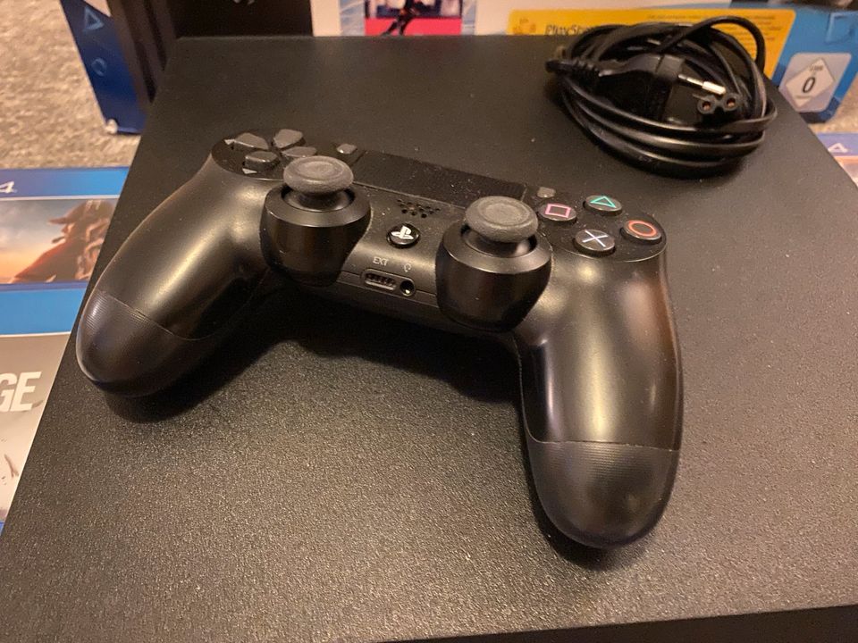 PS4 PRO 1 TB Play Station 4 Konsole 1 Controller keine PS5 in Kiel