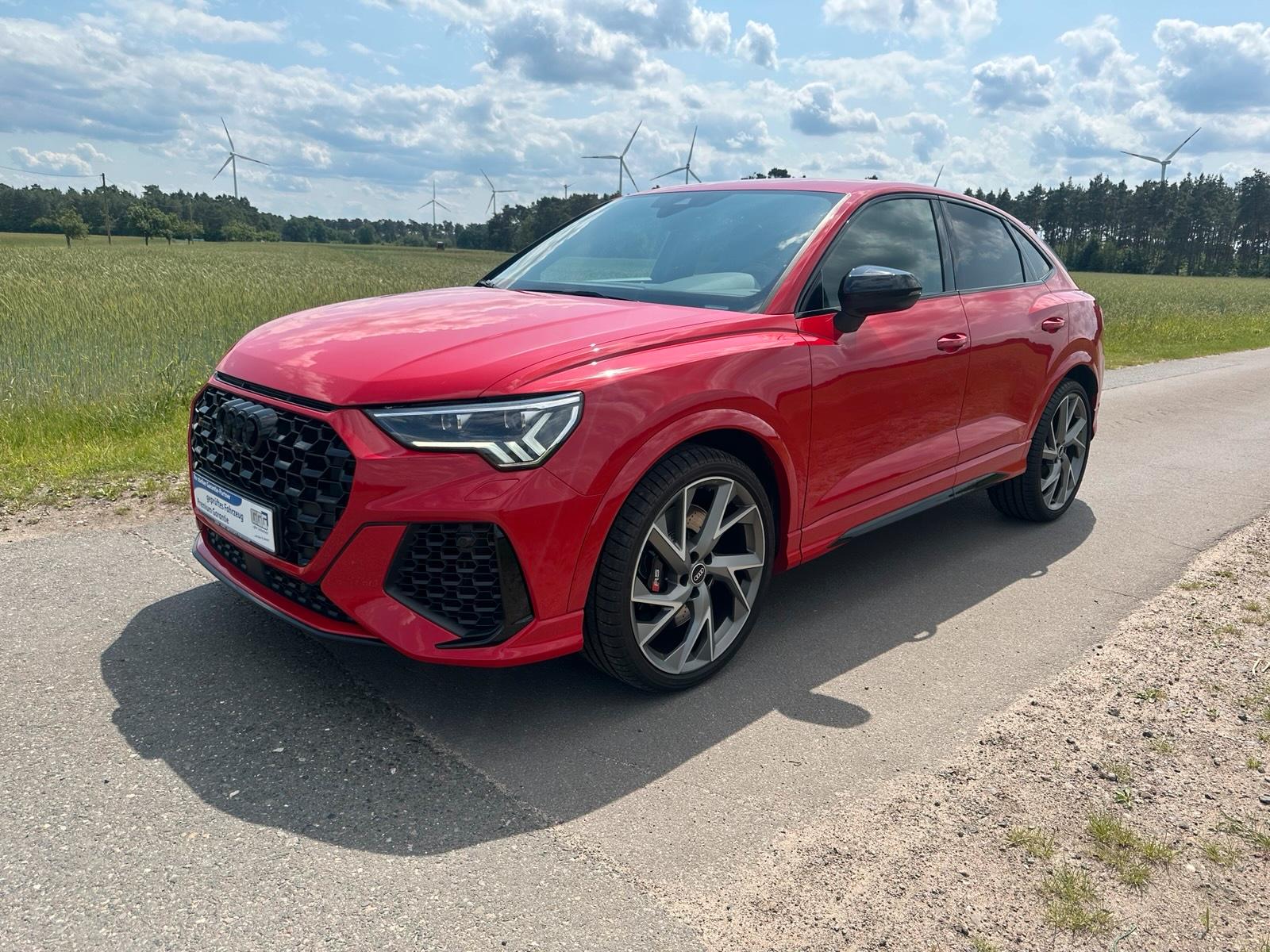Abbildung des Autos Audi RSQ3 2.5 TSFI Sport…