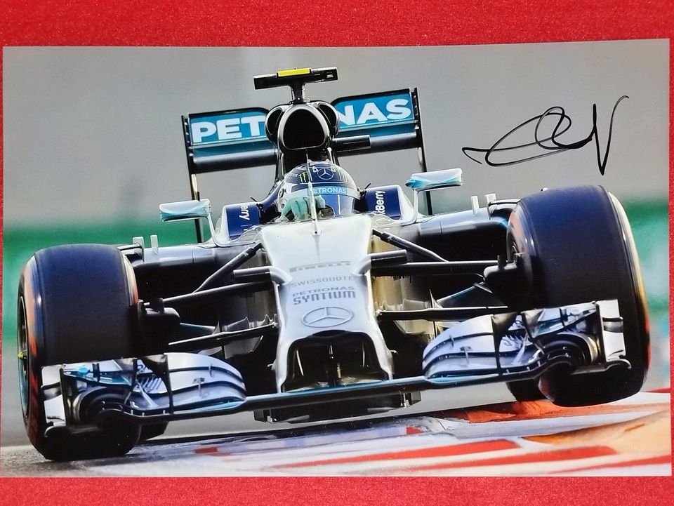 NICO ROSBERG Autogramm signiert 20x30cm Foto Mercedes Formel 1 F1 in Stuttgart