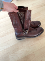 Echtleder Stiefel von Buffalo mit Nieten Gr. 39 in braun Baden-Württemberg - Leinfelden-Echterdingen Vorschau