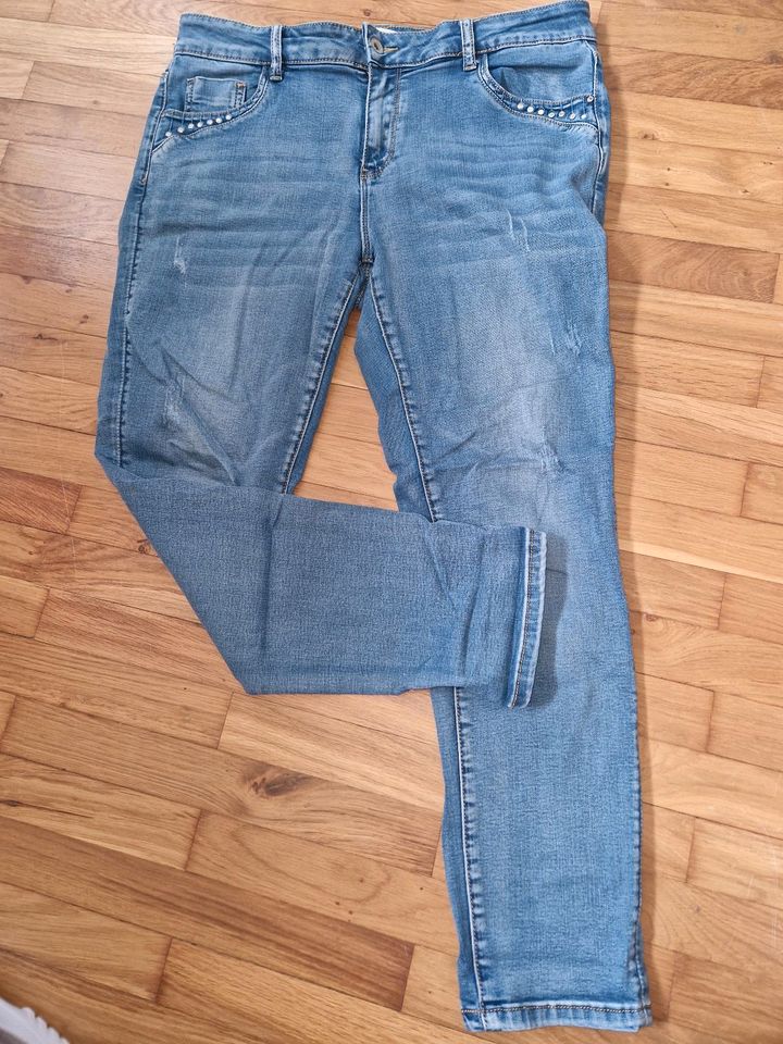 MADE IN ITALY Superstretch Jeans Hose XL 42 44 Röhre aktuell top in Emsdetten