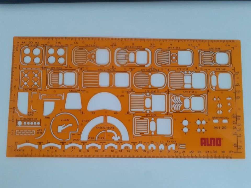 Architekturschablone M1:20 in Abtsgmünd