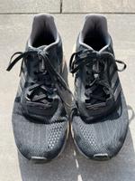 Adidas Schuhe Sneakers Gr.42 schwarz Hessen - Philippsthal (Werra) Vorschau