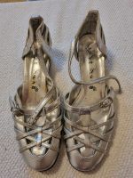 Schuhe Damen Riemchen Sandalen Silber Größe 37 Wandsbek - Hamburg Rahlstedt Vorschau