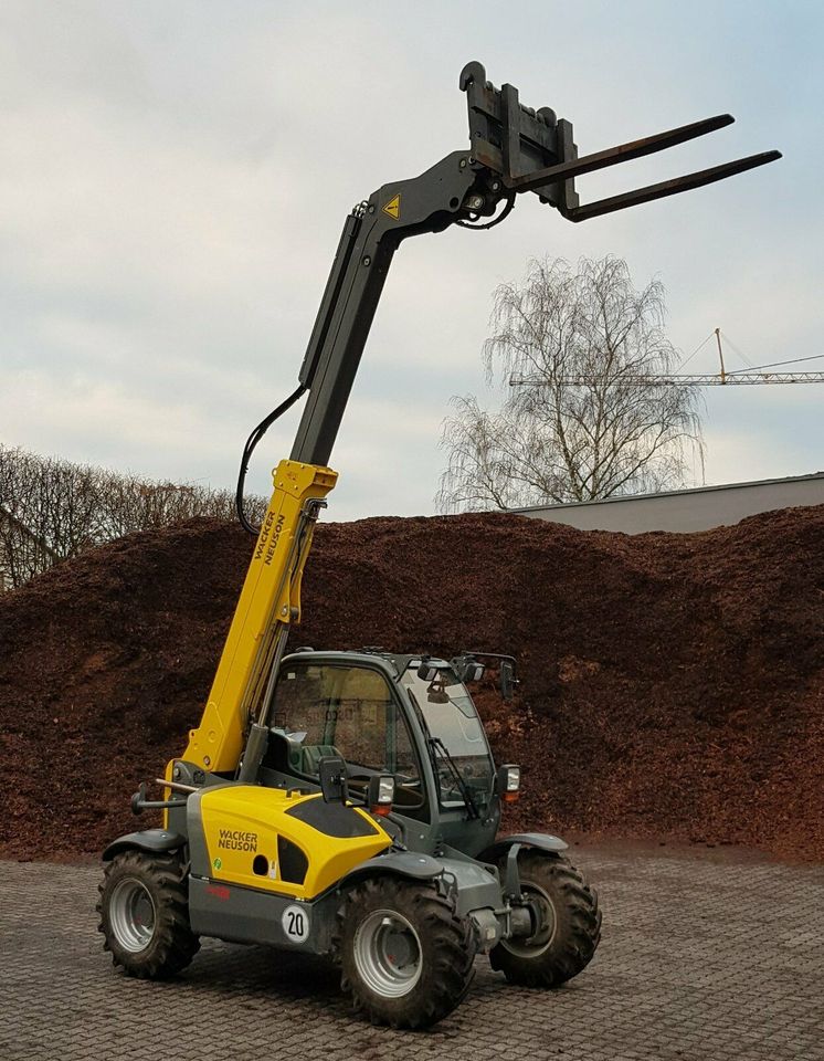 Wir suchen-kaufen Baumaschinen Bagger Radlader ectr. alle Marken in Goldbach