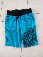 Jungen Sweat Shorts Gr. 134/140 top Zustand Nordrhein-Westfalen - Bad Lippspringe Vorschau