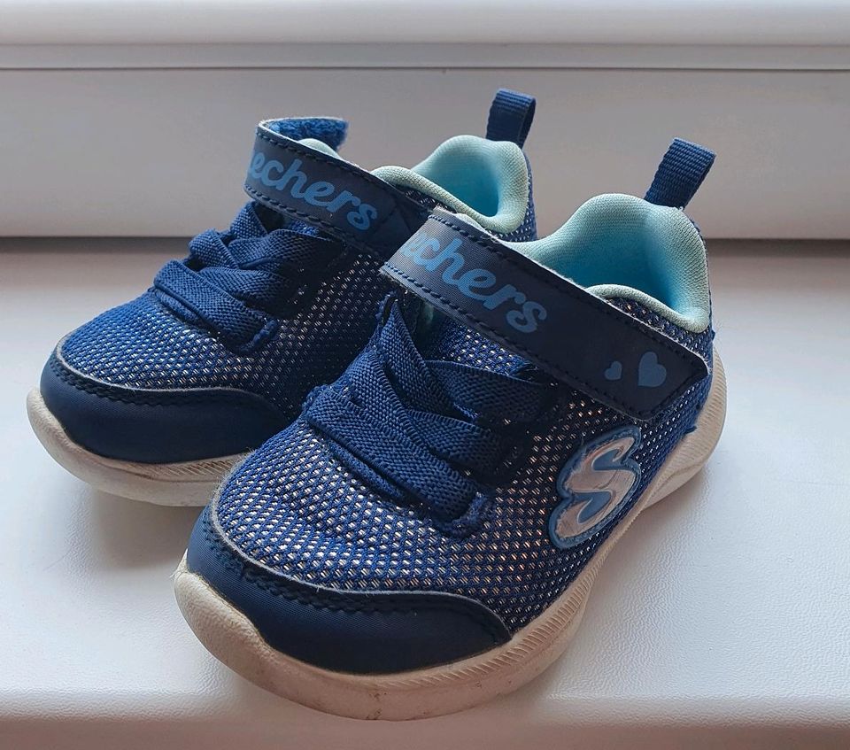 Sneaker Skechers Größe 21 in Hörselberg-Hainich