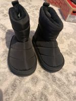 Boots in schwarz H&M *NEU* Gr.24/25 Nordrhein-Westfalen - Hamm Vorschau