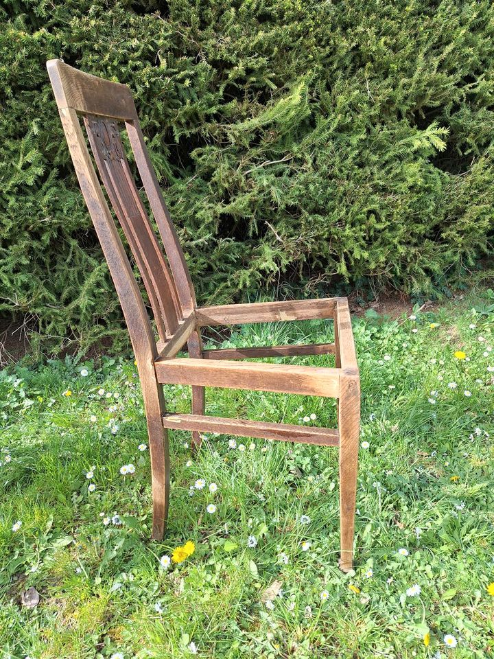 Alte Stühle / Stuhl  Retro Antik Vintage Shabby in Erfurt
