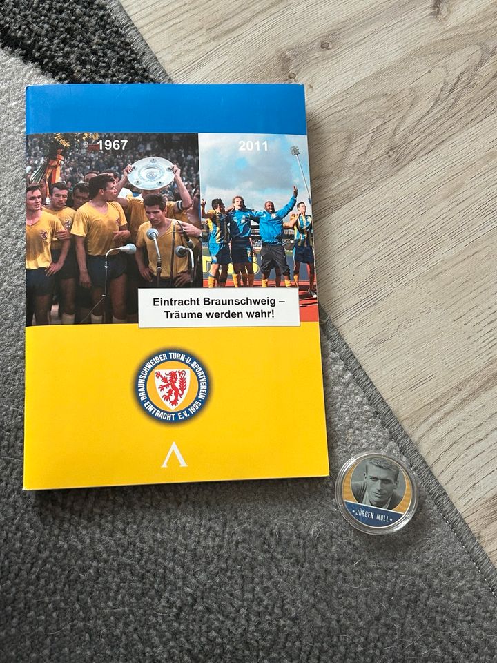 Eintracht Braunschweig Buch Medaille Münze in Braunschweig