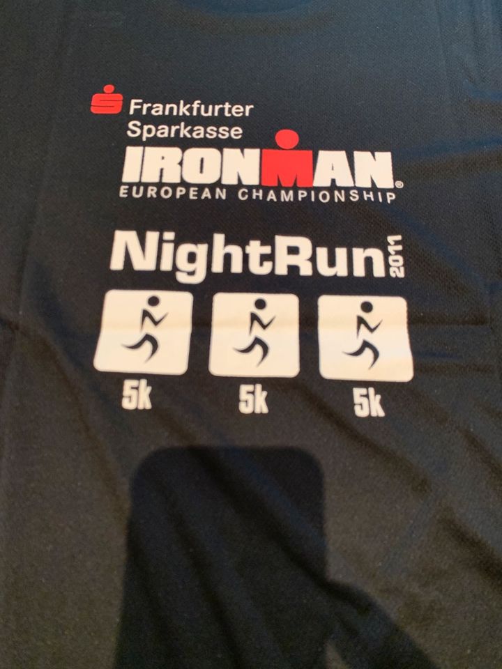 Laufshirt Gr M L XL Ironman schwarz Crespo in Frankfurt am Main