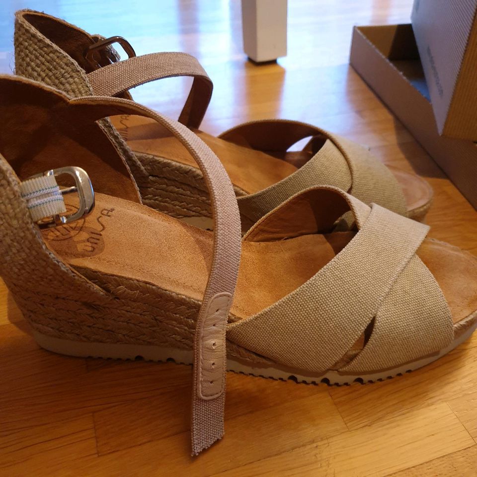 Wedges Espandrilles, Keilabsatz Sandalen Unisa Größe 39 in Kempen