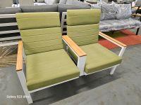 2-Sitzer-Sofa aus Aluminium in Weiß mit Armlehnen aus Teakholz Niedersachsen - Nordhorn Vorschau
