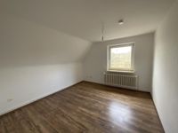 Geräumige 4-Zimmer-Wohnung mit Dusche und Singleküche in Wilhelmshaven City zu sofort! Niedersachsen - Wilhelmshaven Vorschau