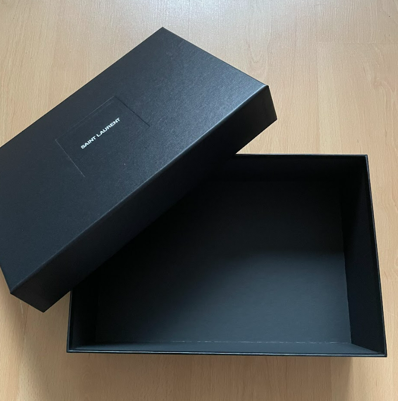 Saint Laurent Geschenkbox Karton Kasten Box