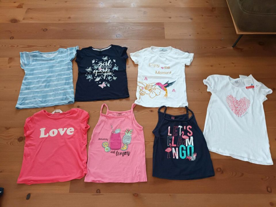 T-Shirts Tops Gr 122/128 Topolino H&M Bob der Bär dopodopo in Halle