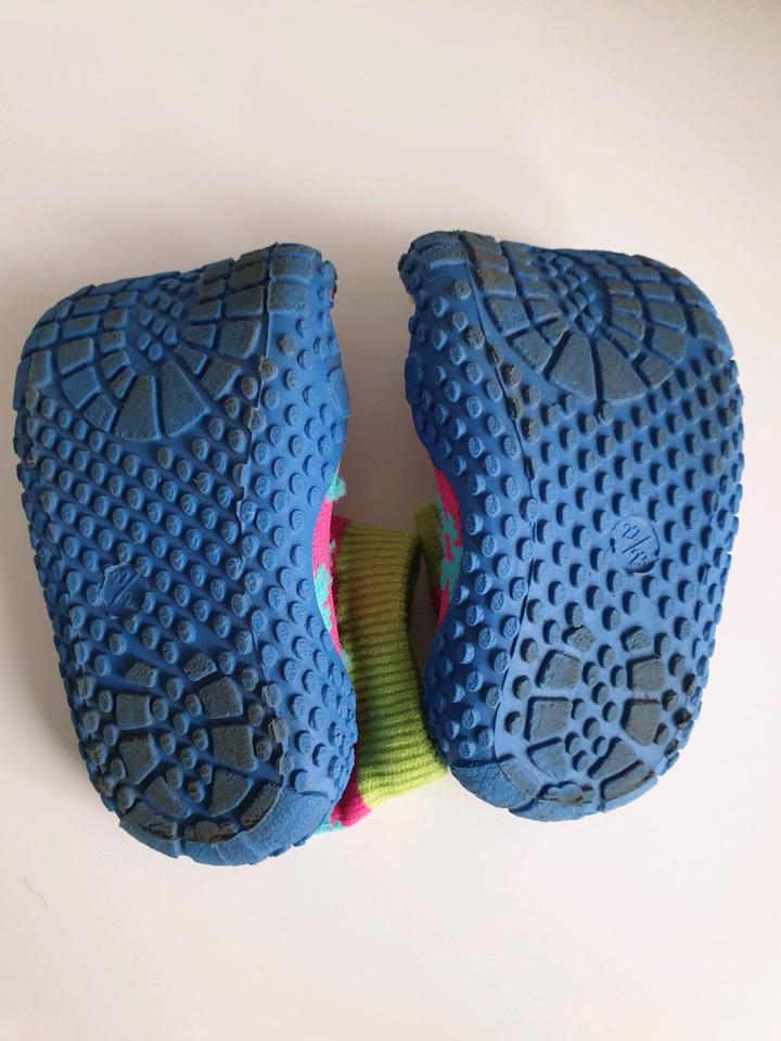 Playshoes Wasserschuhe Socken Strand Größe 22/23 ,neuwertig in Grafschaft
