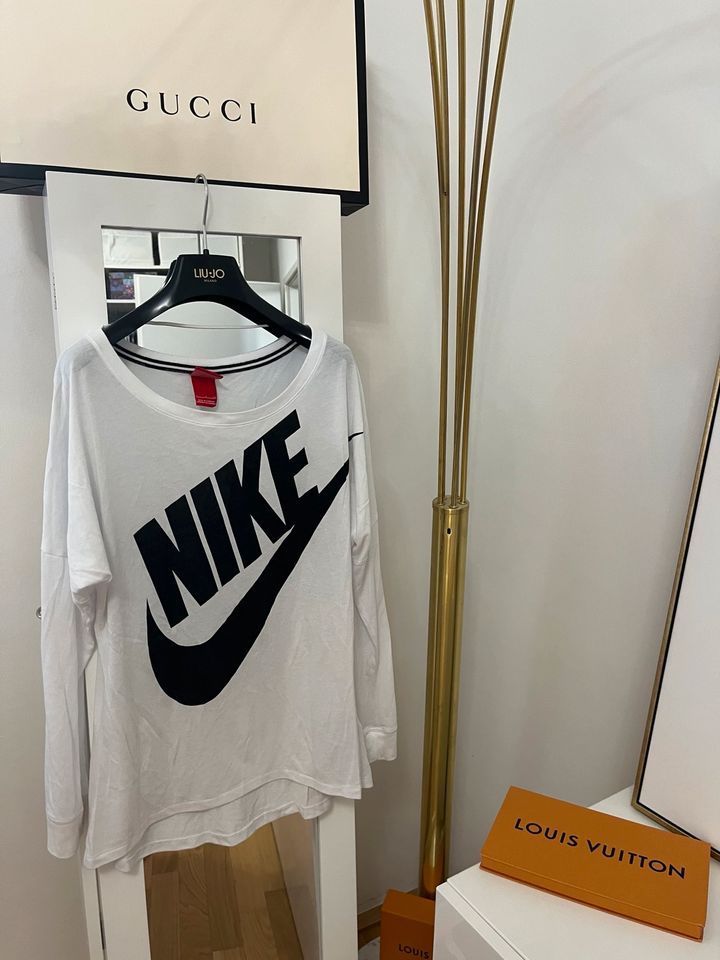 Nike Longsleeve Langarmshirt 36 S neu in München