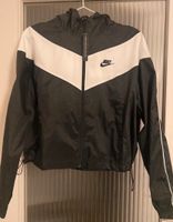 Nike Windbreaker Jacke schwarz weiß **NEU* Gr S Niedersachsen - Oldenburg Vorschau