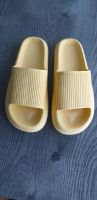 Badeschuhe/Sommerschuhe gelb Gr. 40/41 Bayern - Germering Vorschau