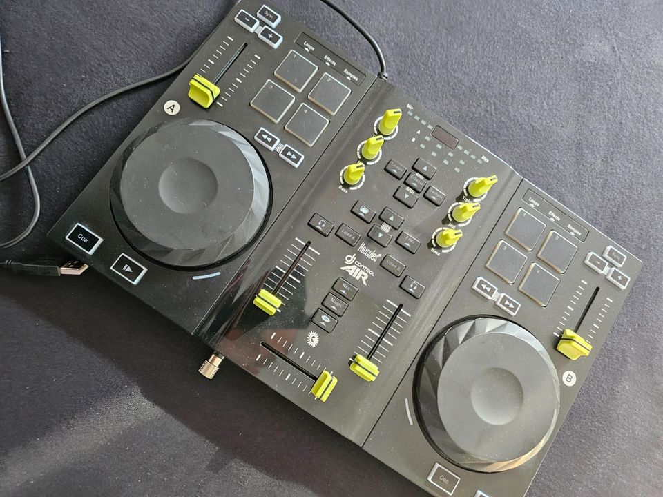 DJ Controller - Hercules DJ Control Air in Großholbach