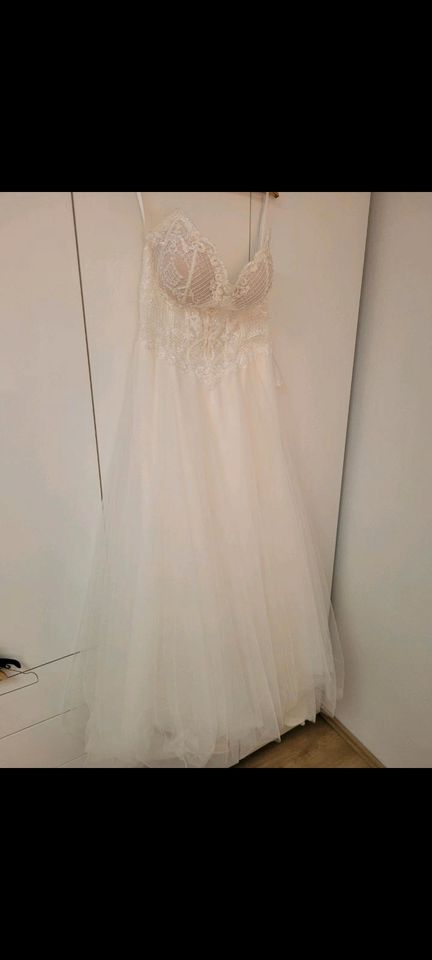 Brautkleid ivory Gr. 44 in Dortmund